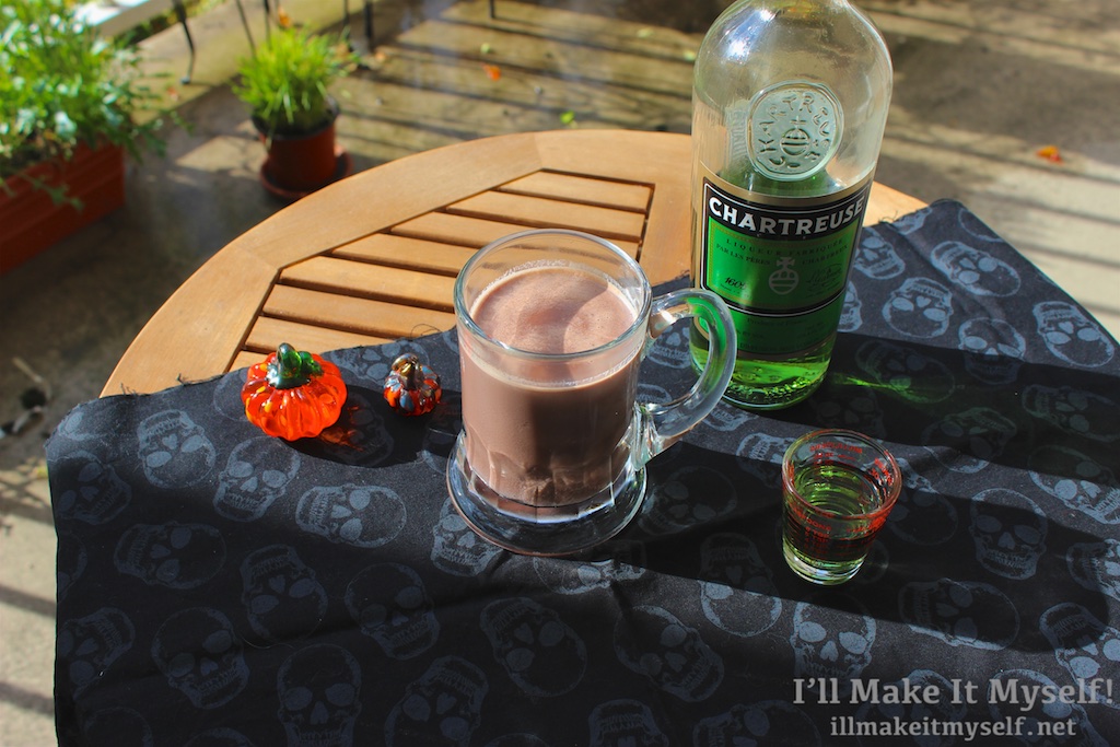 Verte Chaud (Hot Cocoa with Chartreuse)